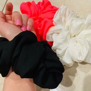 Scrunchies💓